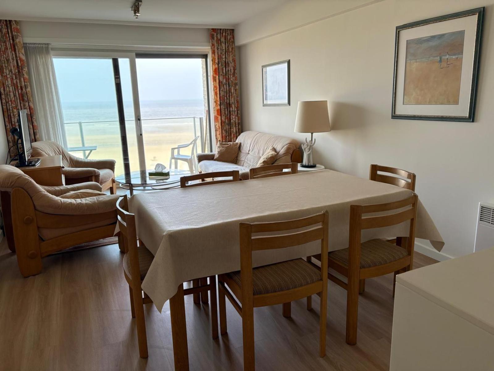 Seagull, Ruim En Volledig Vernieuwd Appartement Met Zeezicht In Westende Middelkerke Exterior foto